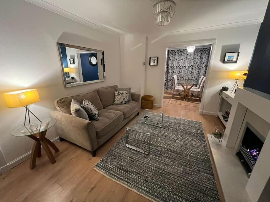Delightful, Central 3 Bedroom House With Garden & Free Parking Inverness Esterno foto