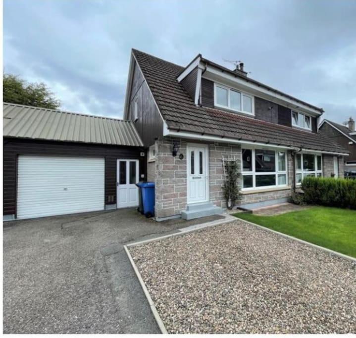 Delightful, Central 3 Bedroom House With Garden & Free Parking Inverness Esterno foto