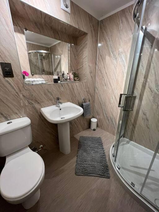 Delightful, Central 3 Bedroom House With Garden & Free Parking Inverness Esterno foto